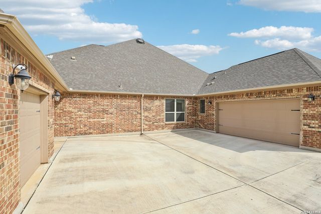 117 texas, Castroville, TX 78009