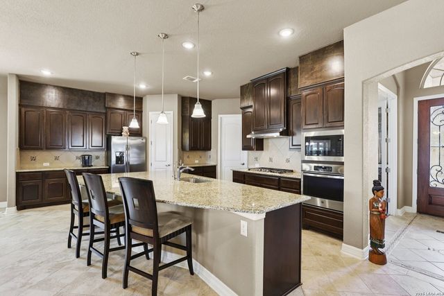 117 texas, Castroville, TX 78009