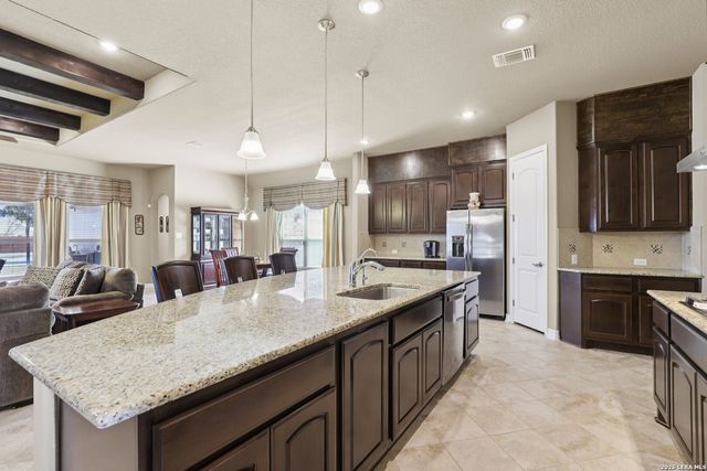 117 texas, Castroville, TX 78009