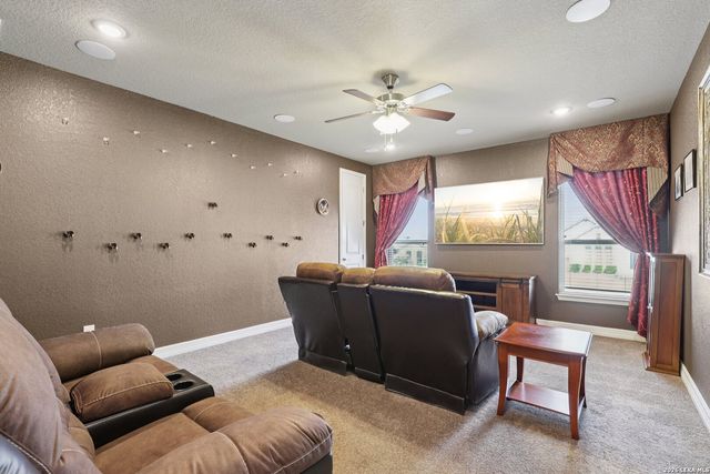 117 texas, Castroville, TX 78009