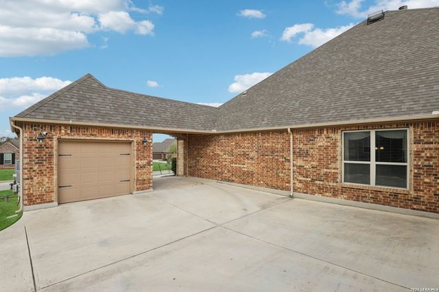 117 texas, Castroville, TX 78009