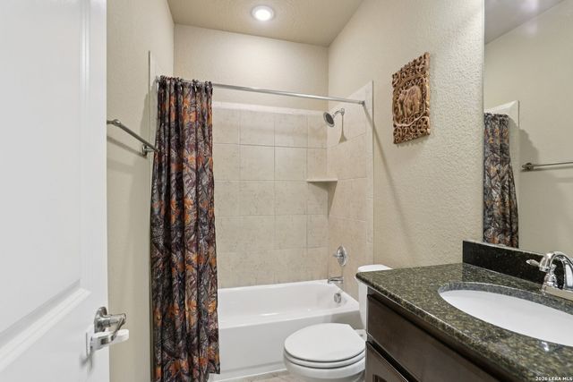 117 texas, Castroville, TX 78009