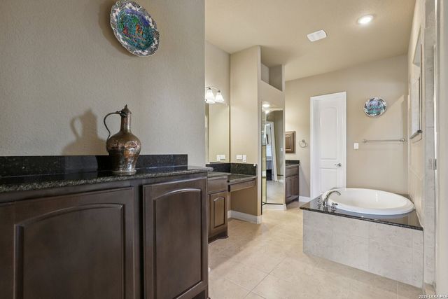 117 texas, Castroville, TX 78009