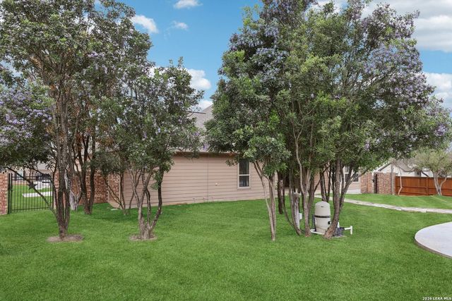 117 texas, Castroville, TX 78009