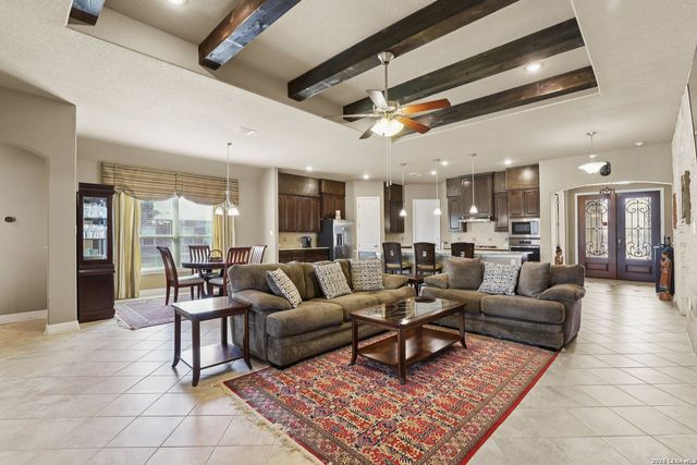 117 texas, Castroville, TX 78009