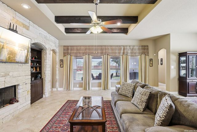 117 texas, Castroville, TX 78009