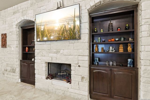 117 texas, Castroville, TX 78009