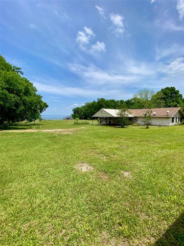 980 Hill Farm Rd Road, Coldspring, TX 77331