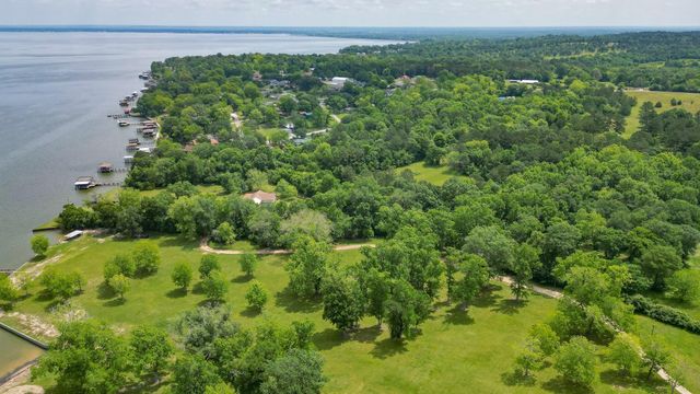 980 Hill Farm Rd Road, Coldspring, TX 77331