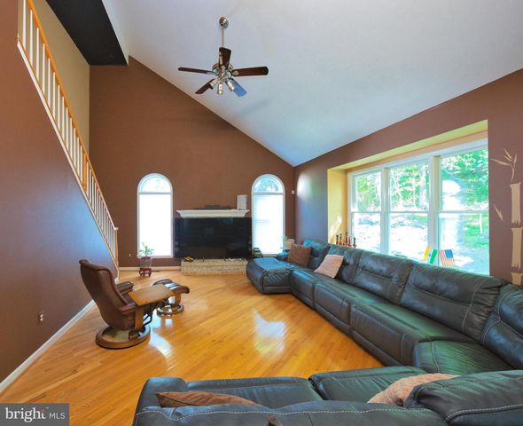 106 BASSATT DR, Downingtown, PA 19335