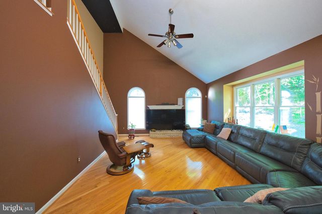 106 BASSATT DR, Downingtown, PA 19335