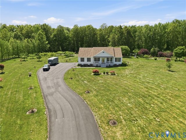 6316 Cookes Farm Dr, Henrico, VA 23231
