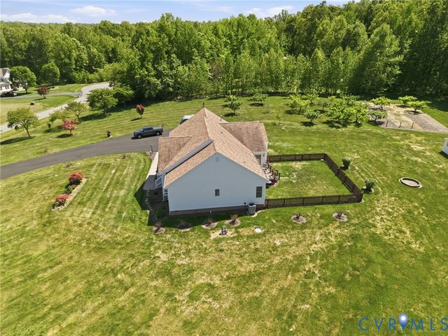 6316 Cookes Farm Dr, Henrico, VA 23231