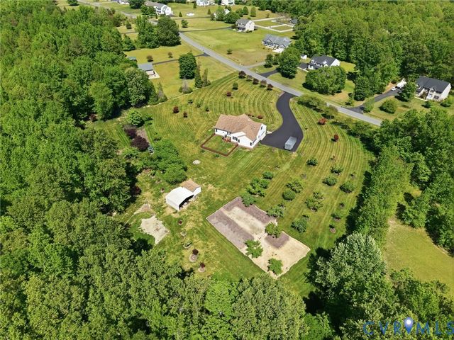 6316 Cookes Farm Dr, Henrico, VA 23231
