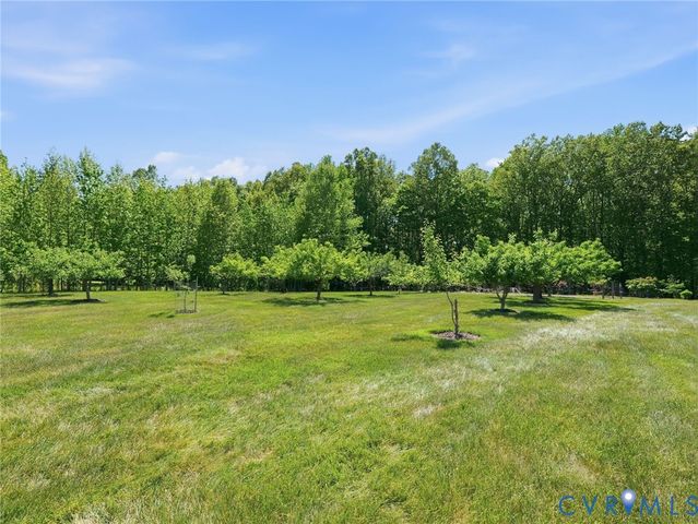 6316 Cookes Farm Dr, Henrico, VA 23231