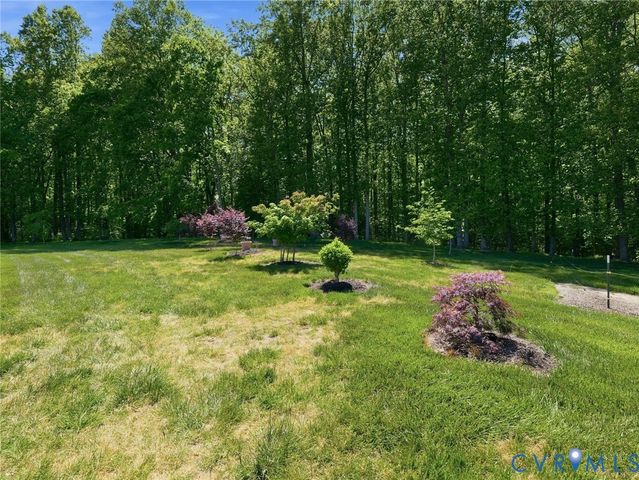 6316 Cookes Farm Dr, Henrico, VA 23231