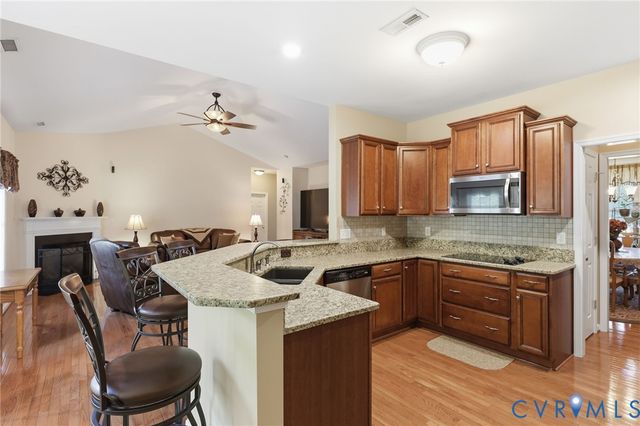 6316 Cookes Farm Dr, Henrico, VA 23231