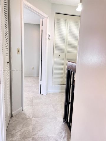 1701 W 42nd Place 10, Hialeah, FL 33012