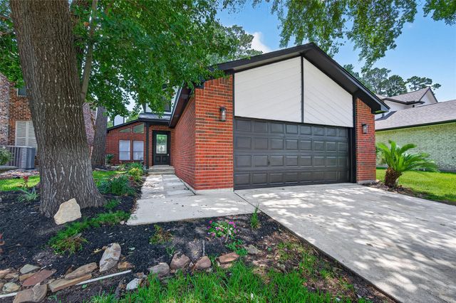 3354 Torrey Pines Drive, Montgomery, TX 77356