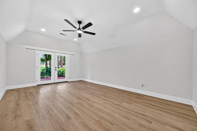 3354 Torrey Pines Drive, Montgomery, TX 77356