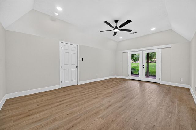 3354 Torrey Pines Drive, Montgomery, TX 77356