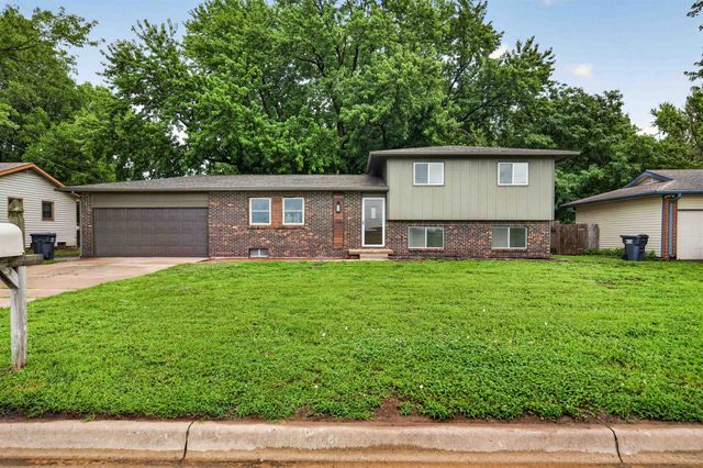 1124 N Country Acres, Wichita, KS 67212