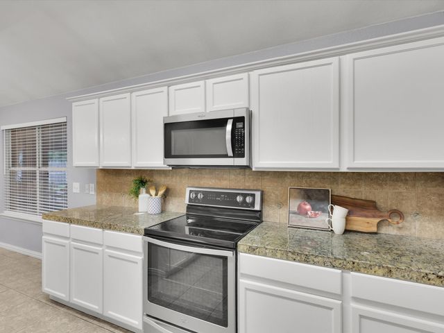 8421 Ranch Hand Trail, Fort Worth, TX 76131