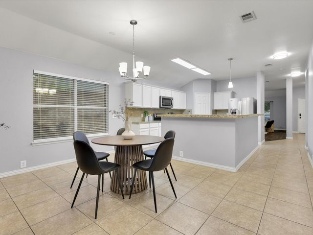 8421 Ranch Hand Trail, Fort Worth, TX 76131