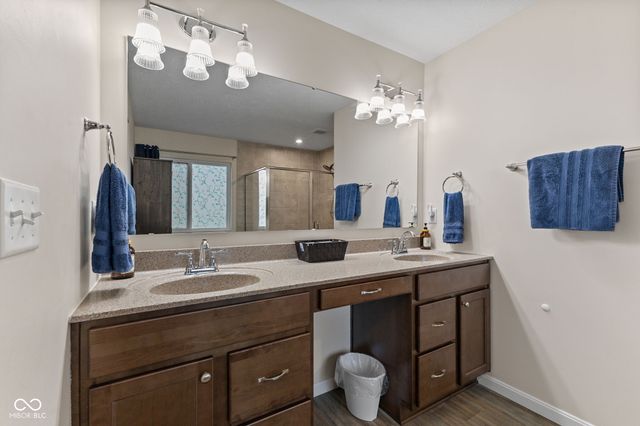 15429 Streamwood Drive, Fishers, IN 46040