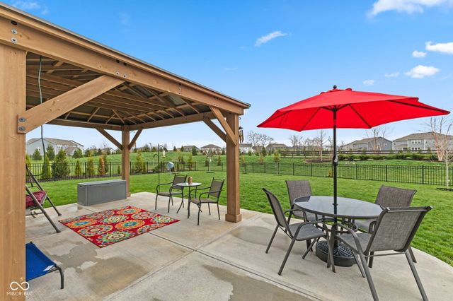 15429 Streamwood Drive, Fishers, IN 46040