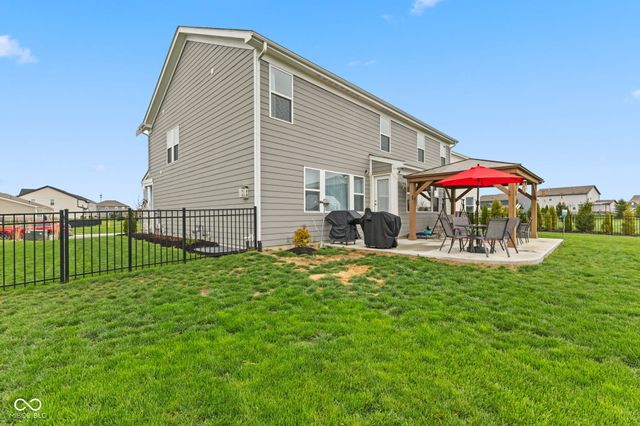 15429 Streamwood Drive, Fishers, IN 46040