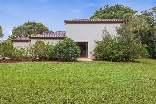3130 KINGSWOOD Terrace, Boca Raton, FL 33431