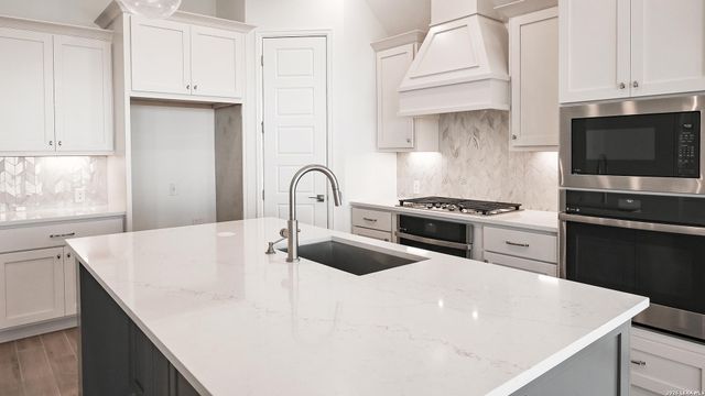 128 KRUEGER WAY, Cibolo, TX 78108