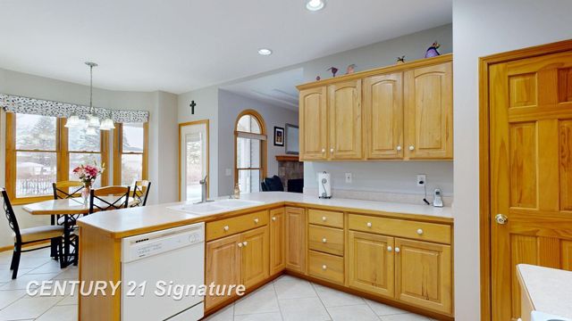 3500 Woodridge Court, Flushing Twp, MI 48433