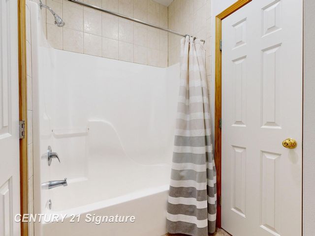 3500 Woodridge Court, Flushing Twp, MI 48433