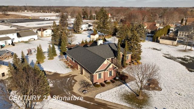 3500 Woodridge Court, Flushing Twp, MI 48433