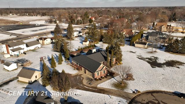 3500 Woodridge Court, Flushing Twp, MI 48433