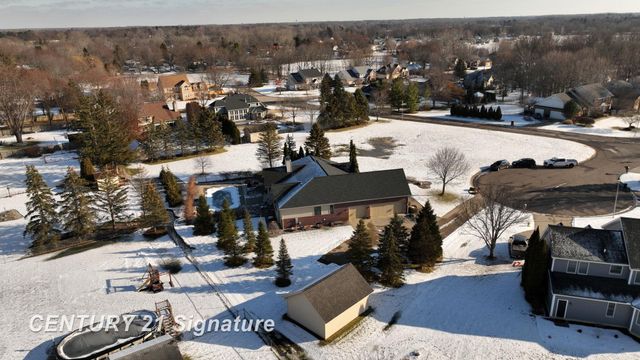 3500 Woodridge Court, Flushing Twp, MI 48433