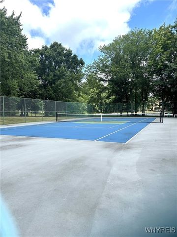 354 Old Meadow Drive, Amherst, NY 14051