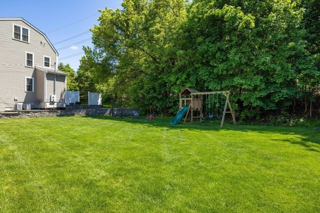 46 Howland Street 46, Needham, MA 02492