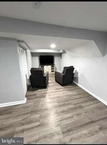 2903 HARRISON RD, Falls Church, VA 22042