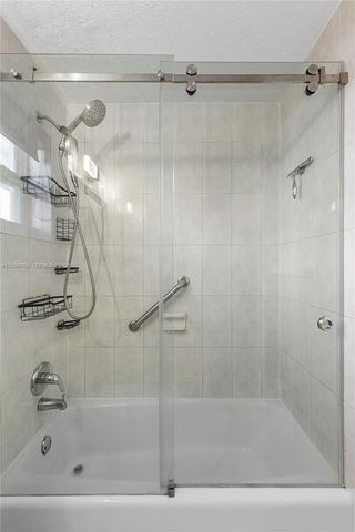 1450 NE 171st St 108B, North Miami Beach, FL 33162