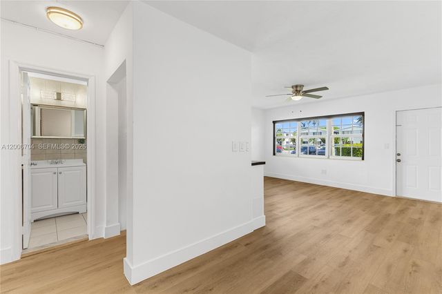 1450 NE 171st St 108B, North Miami Beach, FL 33162