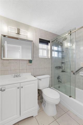 1450 NE 171st St 108B, North Miami Beach, FL 33162