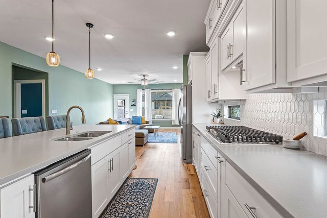 1425 Elijahs Drive, Cave Springs, AR 72718