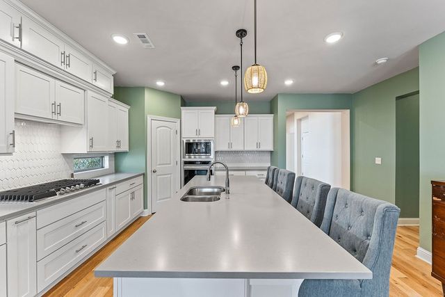 1425 Elijahs Drive, Cave Springs, AR 72718