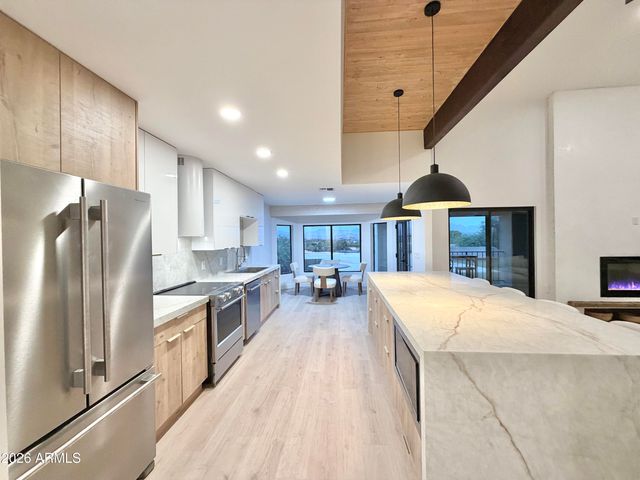 10208 N NICKLAUS Drive, Fountain Hills, AZ 85268