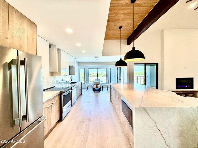 10208 N NICKLAUS Drive, Fountain Hills, AZ 85268