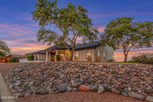 10208 N NICKLAUS Drive, Fountain Hills, AZ 85268