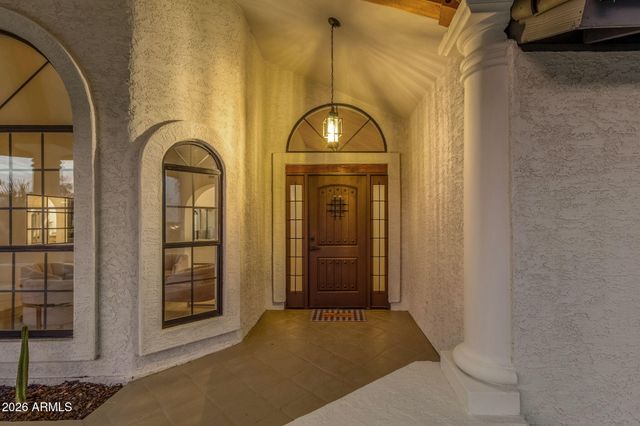 10208 N NICKLAUS Drive, Fountain Hills, AZ 85268